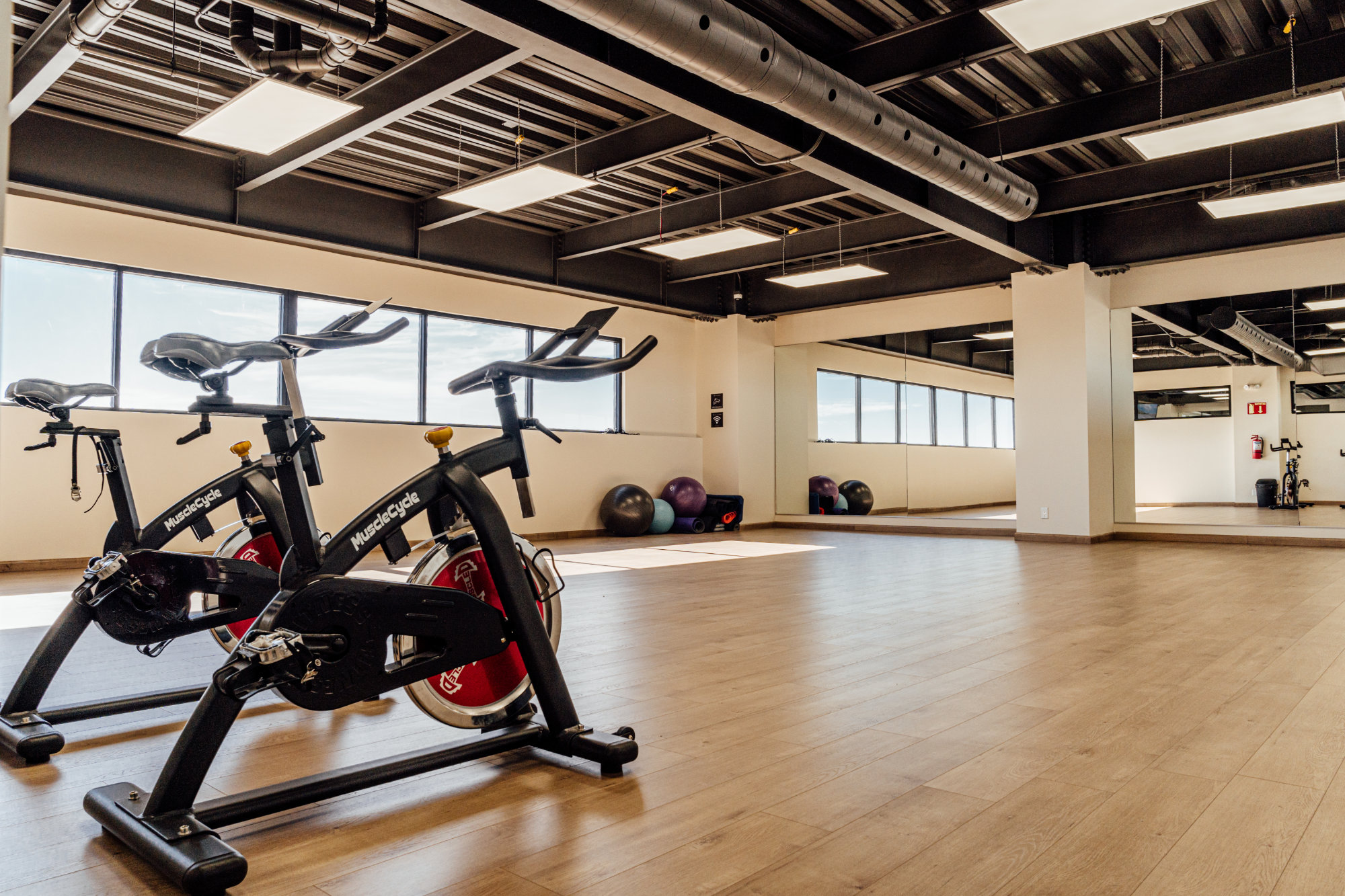CALZADA - Fitness Center